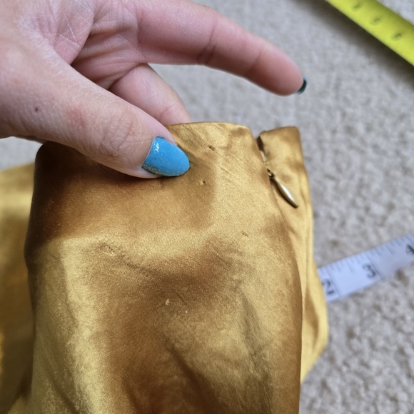 NWT $98 Babaton Slip Skirt – Cairo Gold Size 6 - Picture 9 of 10